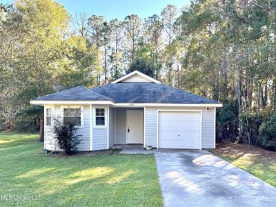 6195 E Jackson St, Bay Saint Louis, MS, 39520