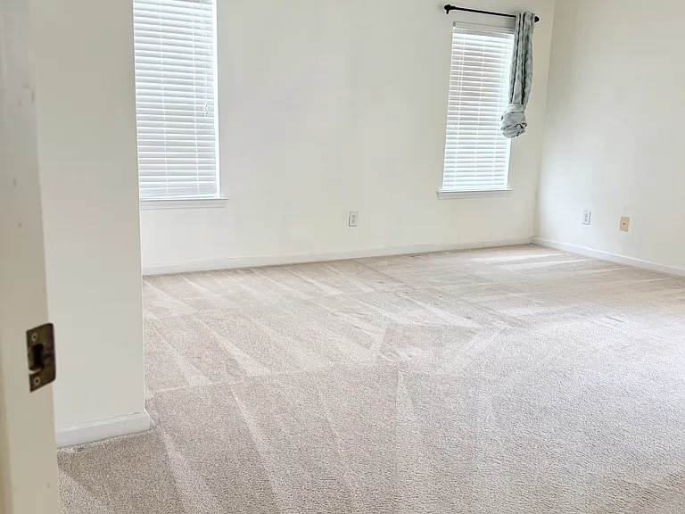 5509 Glencree Ct — Photo 33