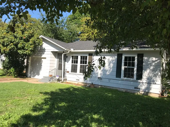 320 Harrison Ln, Hurst, TX 76053