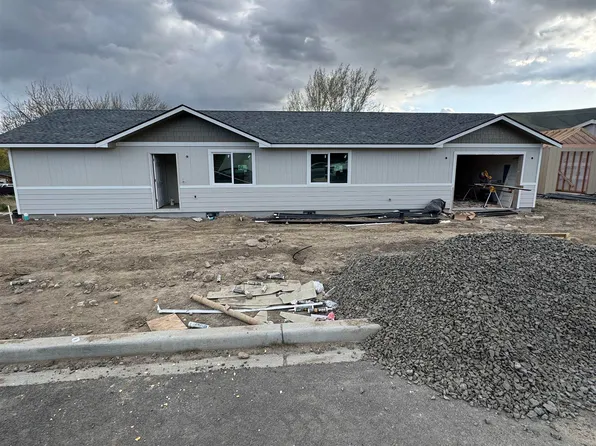 1311 Edith Ave, Benton City, WA 99320