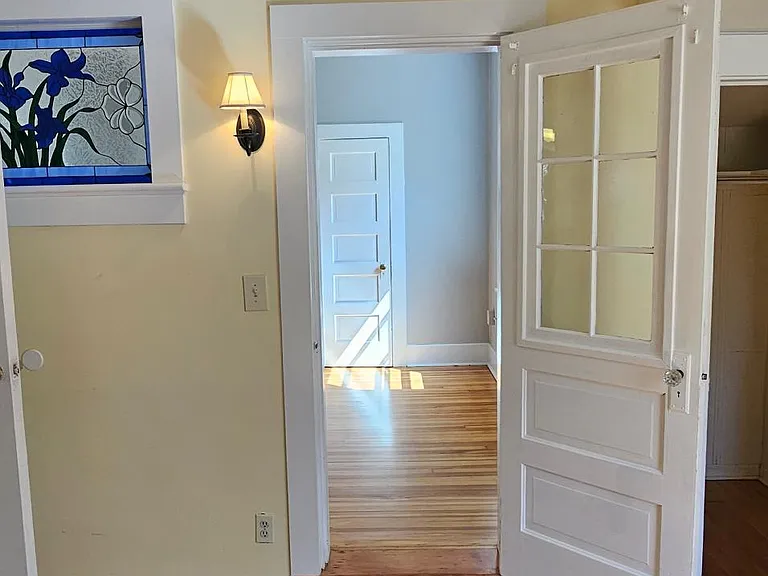 Door between bedrooms