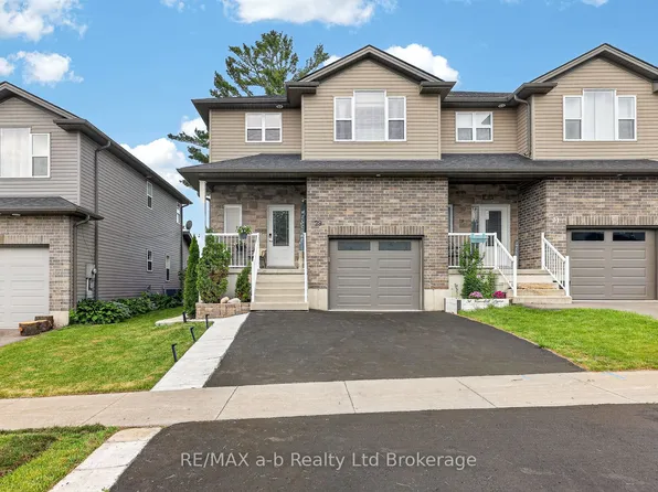 29 Kendell Ln, Ingersoll, ON N5C 0B7