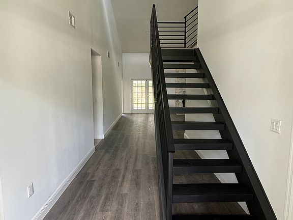 Foyer/Entry