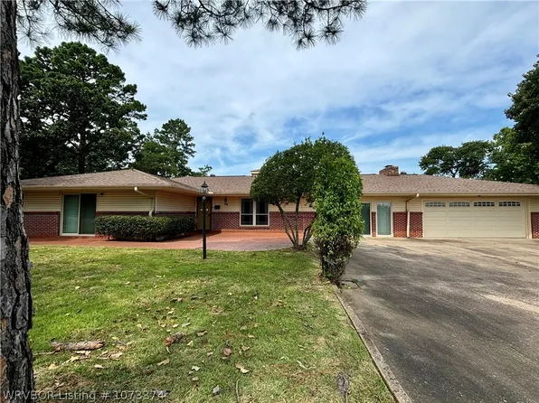 98 Royal Oak Dr, Poteau, OK 74953