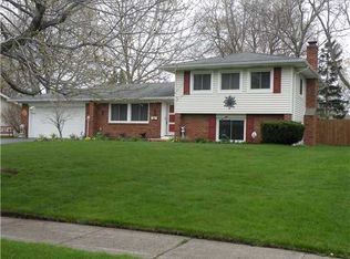 150 Eileen Dr, Rochester, NY 14616