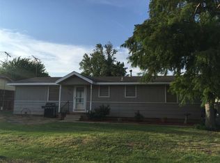 516 W King Ave, Waukomis, OK 73773