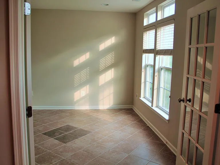 1743 Theale Way — Photo 2