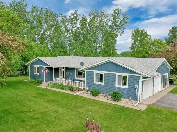 8083 269th St, Chisago City, MN 55013