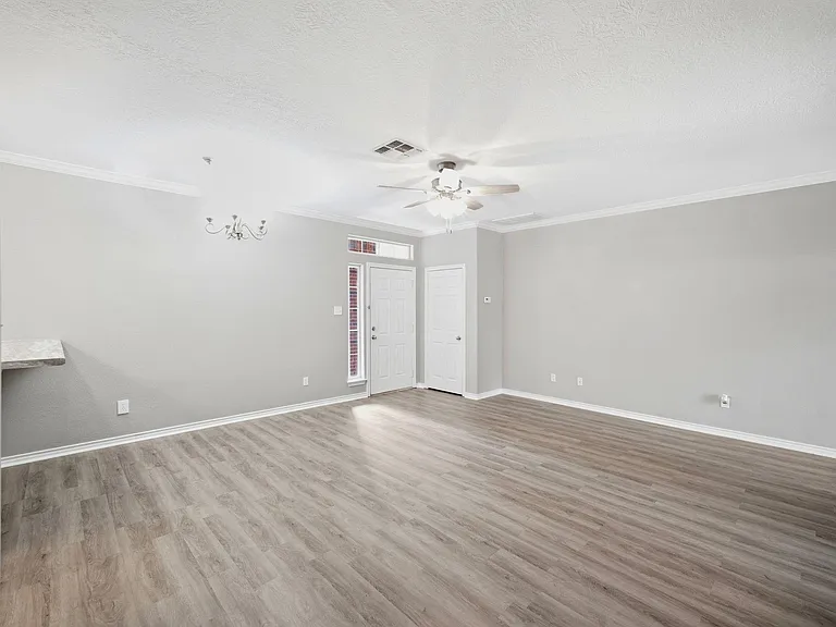 1612 Culture Ln — Photo 9