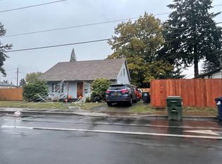 1080 21st St, Springfield, OR 97477