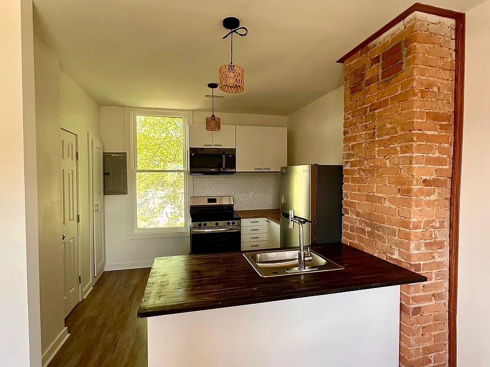 1460 Parrish Ave #2
