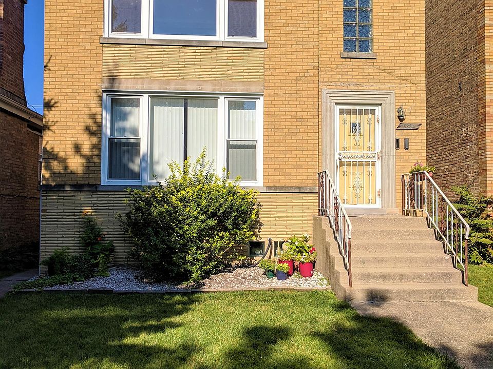 1st image of 5854 N Melvina Ave Floor 2