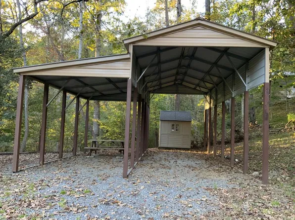 23 2nd St, Ellijay, GA 30540
