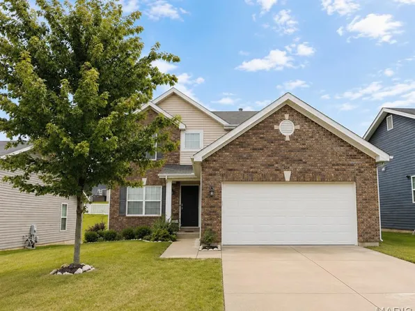 224 Quiet Bend Dr, Wentzville, MO 63385