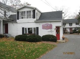 76 E Main St, Hopkinton, MA 01748