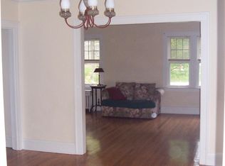 2197 Maplewood Rd, Cleveland Heights, OH 44118