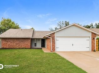 2013 Vanishing Trl, Edmond, OK 73013