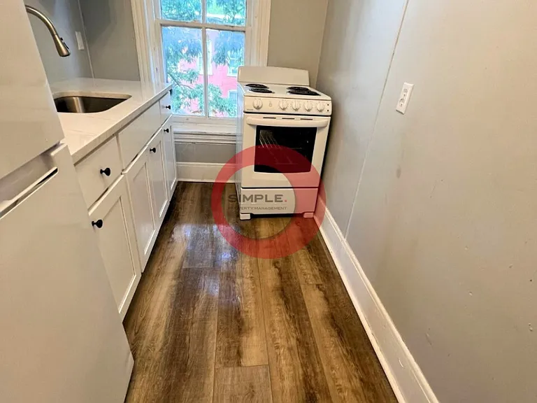 914 Franklin St #3F — Photo 1