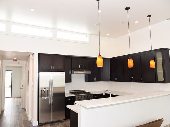 2nd image of 4035-4037 18th St