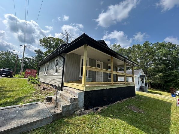 222 Grove Ave