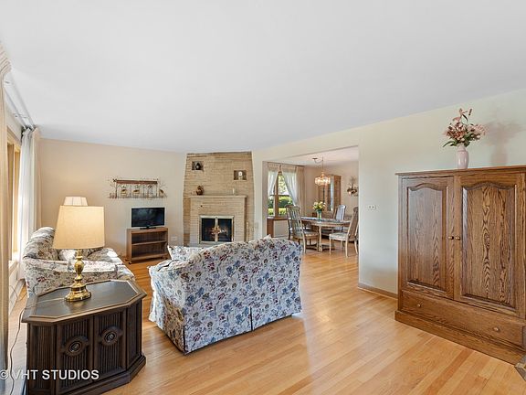 3rd image of 1376 Arbor Ave