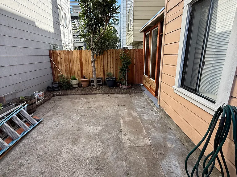 21st Ave — Photo 7