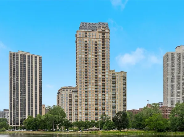 2550 N Lakeview Ave Unit N1801, Chicago, IL 60614