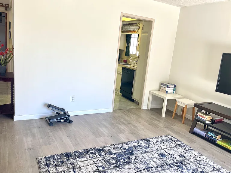 16582 Don Dr — Photo 11