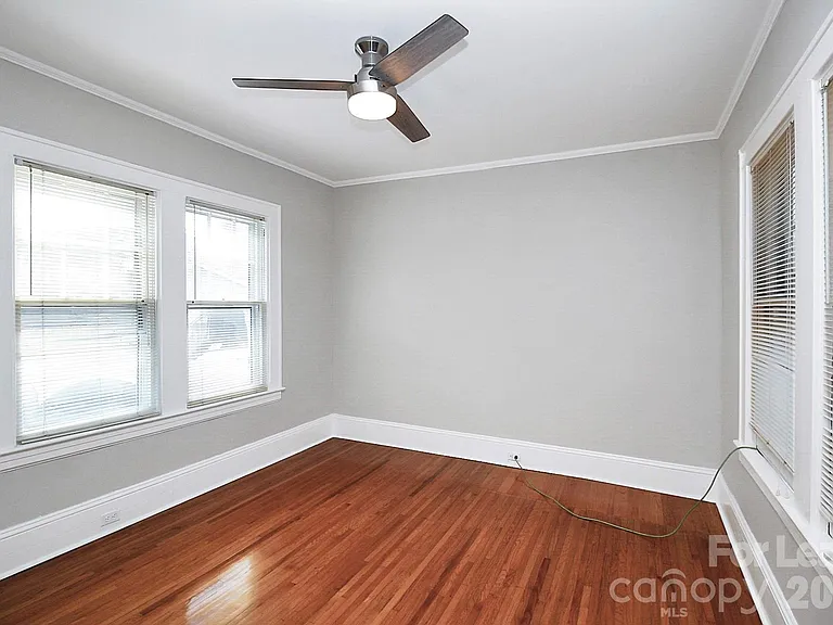 911 Sunnyside Ave #1 — Photo 15