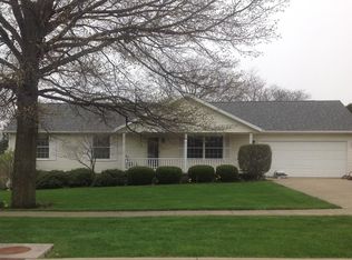 1405 Crestview Dr, Ashland, OH 44805