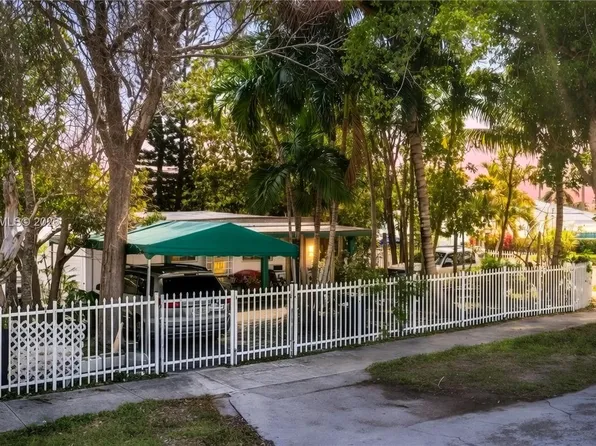 4661 SW 101st Ave, Miami, FL 33165