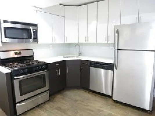 Rented by Bohemia Realty Group | media 31