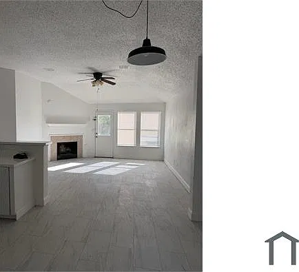 3 bed, 1426 sqft, $2,300 — Photo 3