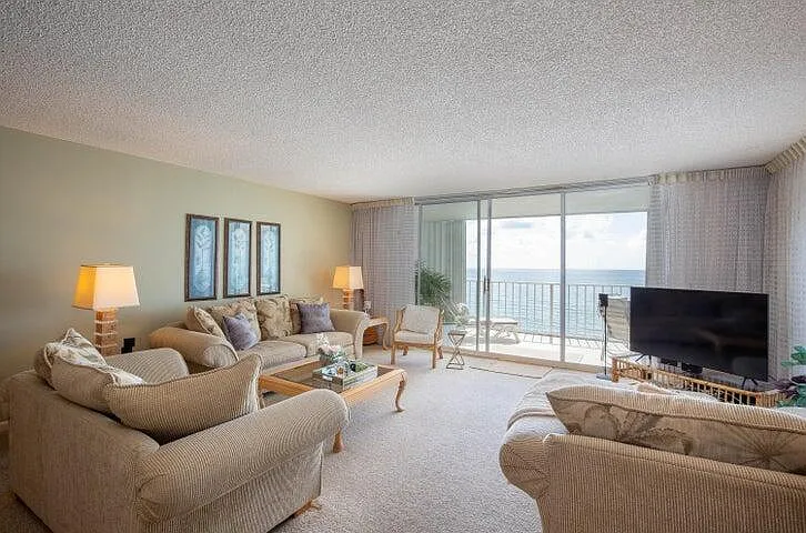 2 bed, 2.5 bath, 1645 sqft, $4,800 — Photo 3