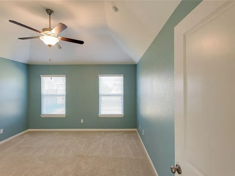 401 Inspiration Dr — Photo 24