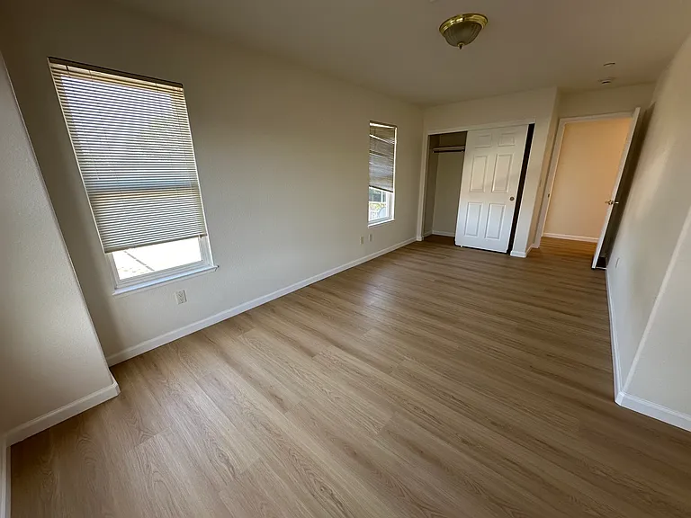 472 Bryan Ave — Photo 47