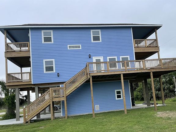 3rd image of 14142 Miramar Dr