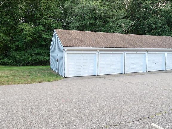 3rd image of 31 Dutton Place Way #31