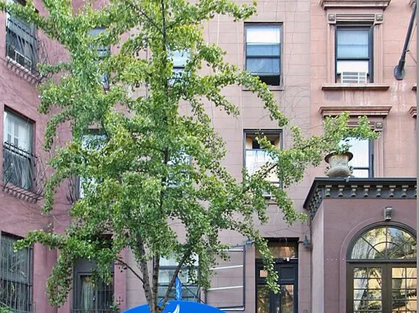 369 W 46th St, New York, NY 10036