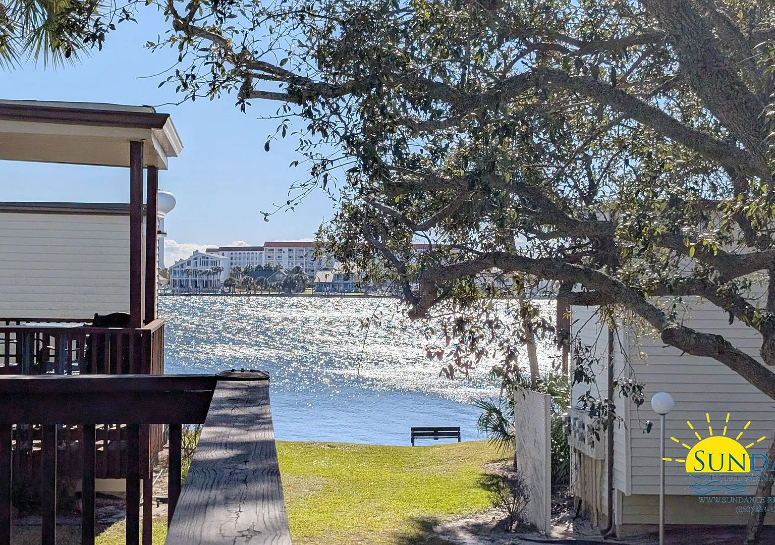 Expansive waterfront covered patio off this fully renovated Fort Walton Condo! — Photo 1