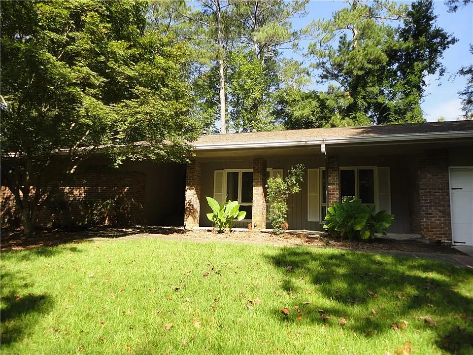 300 Cedar Knoll Ct