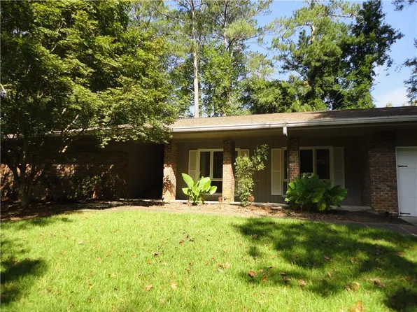 300 Cedar Knoll Ct, Roswell, GA 30076