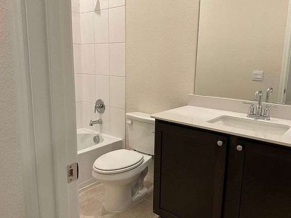 5th image of 7422 Alfriston Pl