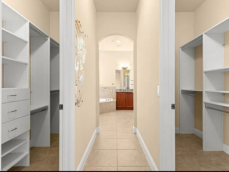 417 Crestrun Loop — Photo 1