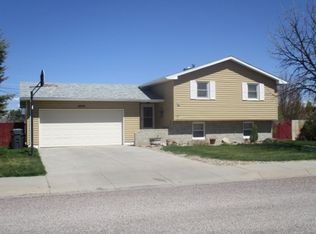 2009 E 28th St, Scottsbluff, NE 69361