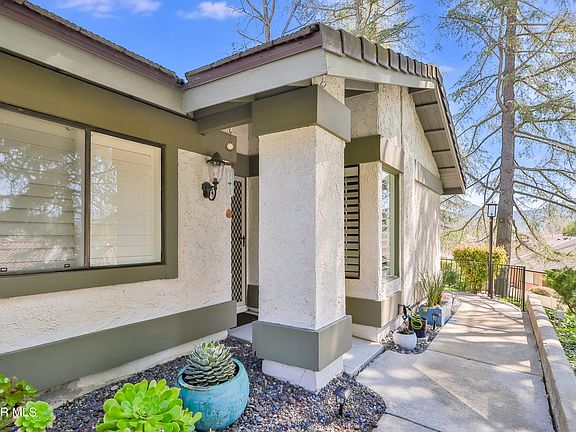 2nd image of 2810 Shoreview Cir