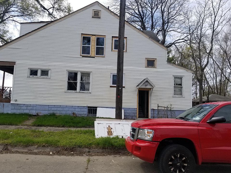 2nd image of 12941 Saint Louis St #1