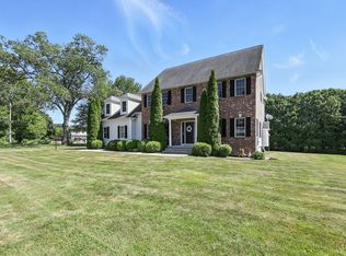 9 Abigail Ln, West Springfield, MA 01089