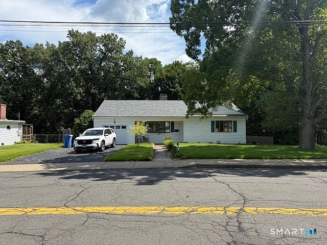 2nd image of 3 Brent Road