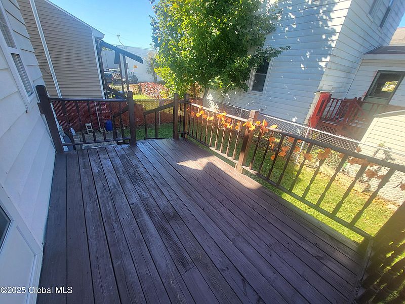 5th image of 559 Delaware Avenue
